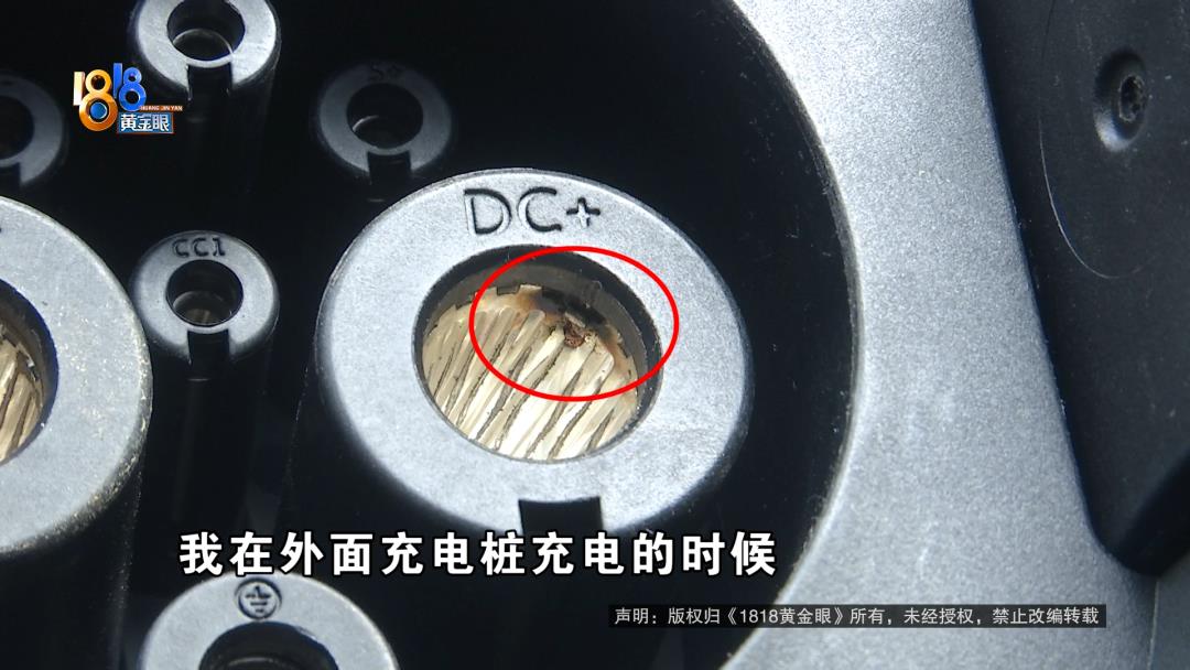 DƬ